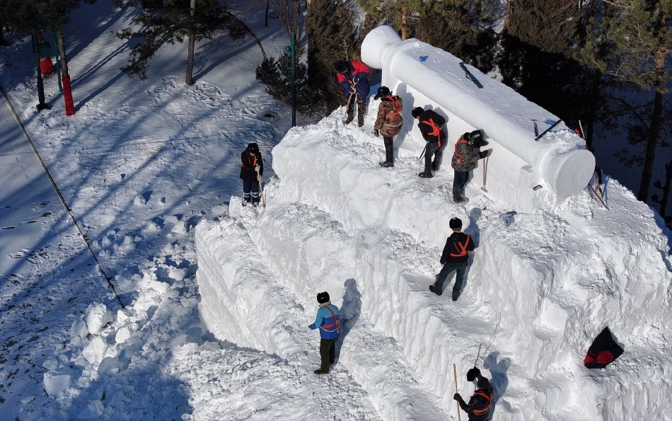 哈尔滨大雪人，挖掘背后的故事_全面解答解释落实