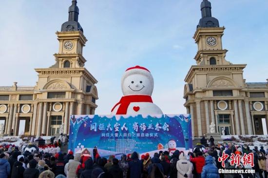 哈尔滨网红雪人的神秘之旅，究竟在哪里？