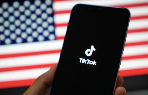 美官员宣布，计划下周一重新上线TikTok