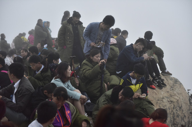 一、开篇导读，机器人助力，泰山攀登新体验