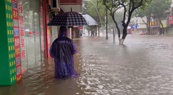 雨舞江南，揭秘南方持续雨幕背后的秘密