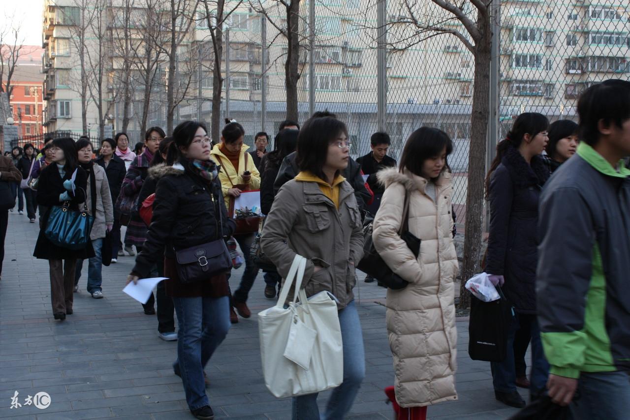 震撼！985才女五次鏖战六级，终于成功上岸背后的故事